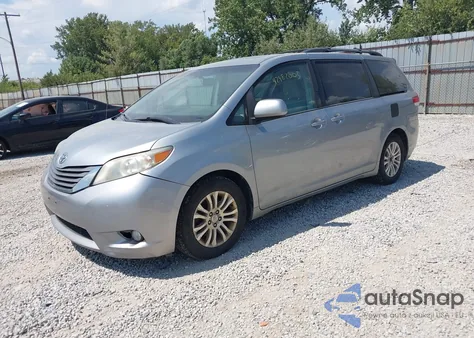 2011 Toyota Sienna Xle V6 из США, поврежденный, VIN 5TDYK3DC8BS146813